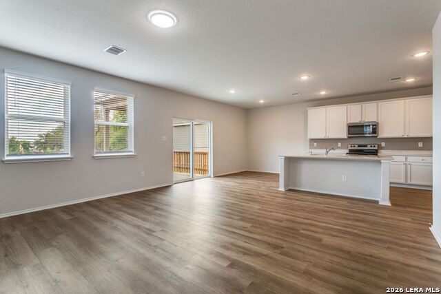 Image 3 of 28 For 14626 Emerio Dr