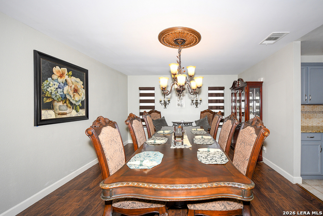 Image 4 of 23 For 15922 Tampke