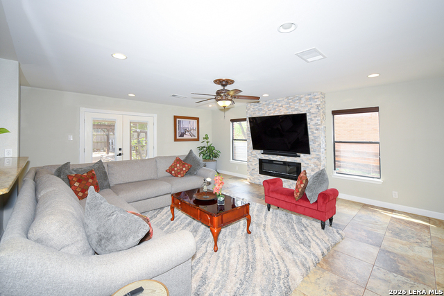 Image 5 of 23 For 15922 Tampke