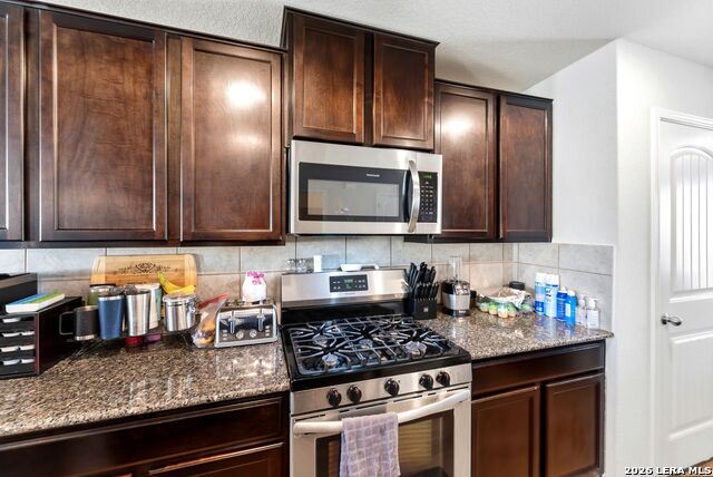 Image 10 of 38 For 8919 Taylor Grv