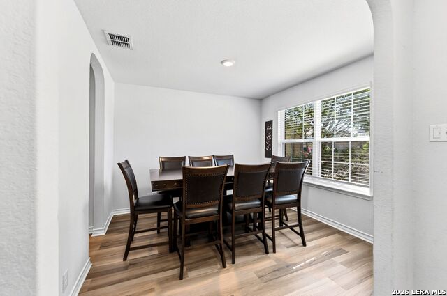 Image 13 of 38 For 8919 Taylor Grv