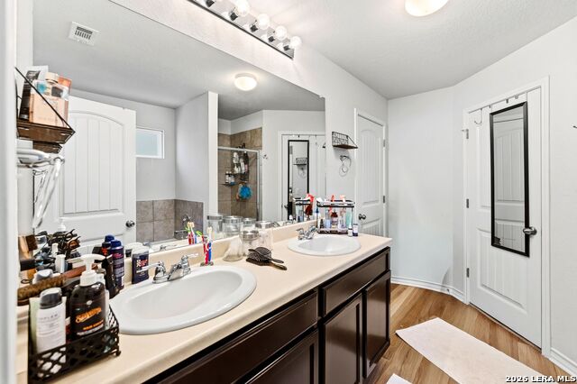 Image 18 of 38 For 8919 Taylor Grv