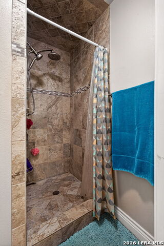 Image 24 of 53 For 27217 Okent  