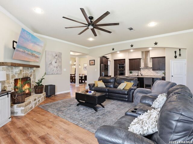 Image 10 of 49 For 1211 Copperhead Road