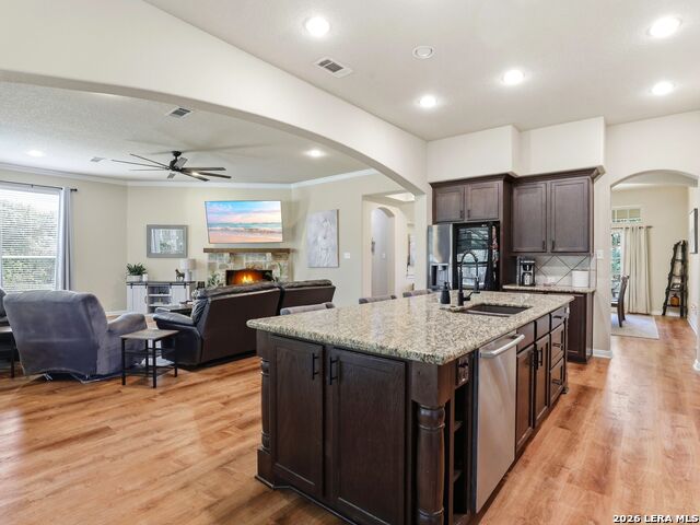 Image 16 of 49 For 1211 Copperhead Road