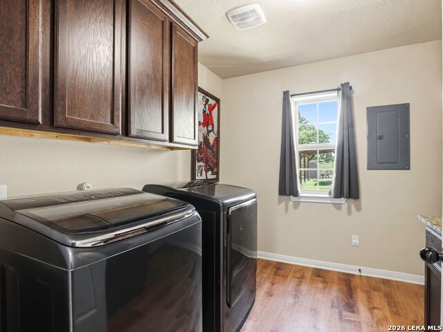 Image 29 of 49 For 1211 Copperhead Road