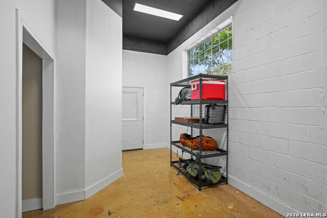 Image 28 of 35 For 11 Falls Vw  