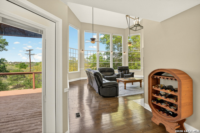 Image 8 of 35 For 11 Falls Vw  