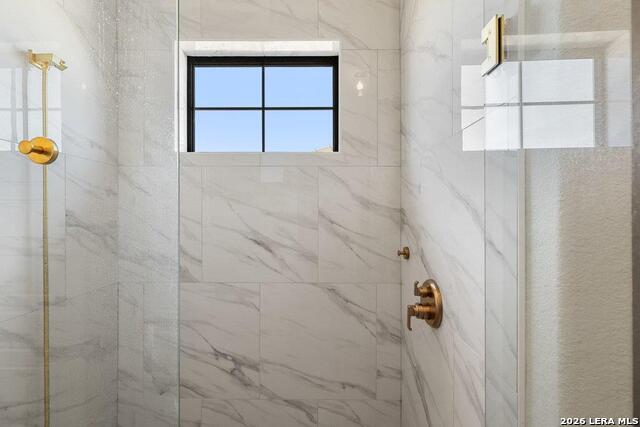 Image 25 of 40 For 2415 Comal Spgs