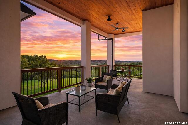 Image 38 of 40 For 2415 Comal Spgs