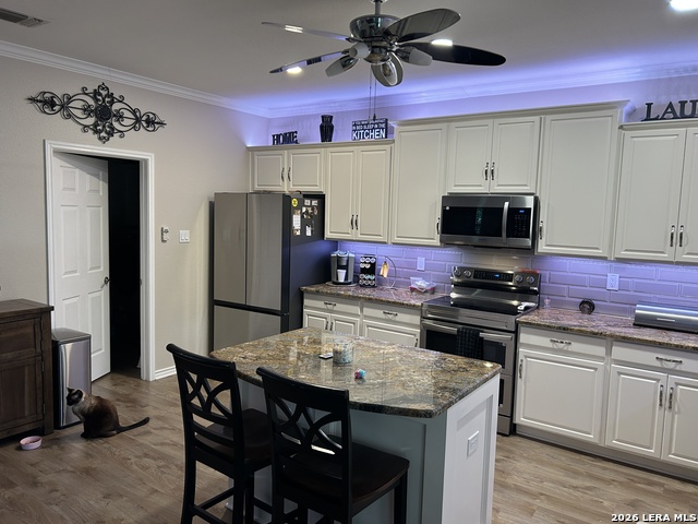 Image 18 of 59 For 12470 Cedar Trl