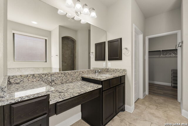 Image 16 of 37 For 8303 Dianthus Stead