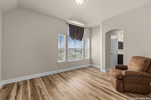 Image 20 of 37 For 8303 Dianthus Stead