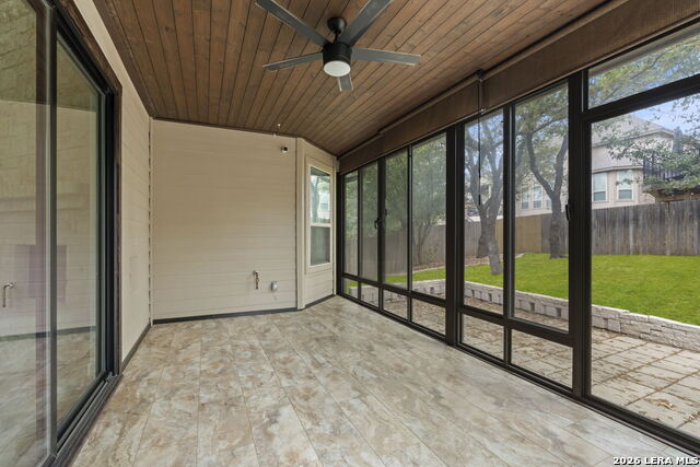 Image 27 of 37 For 8303 Dianthus Stead