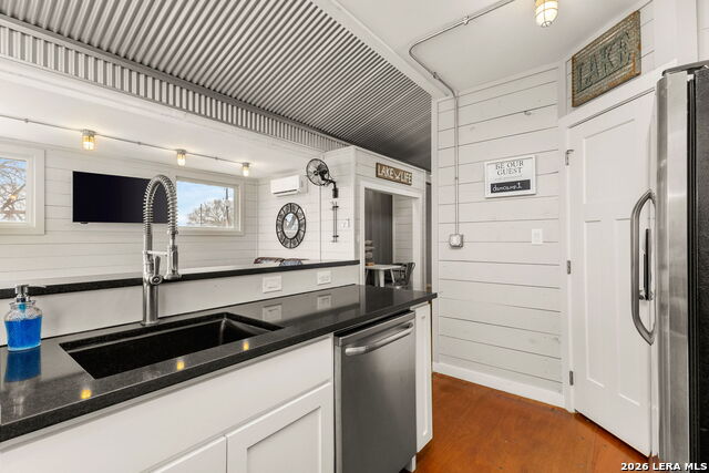 Image 11 of 39 For 9035 Fm 725  