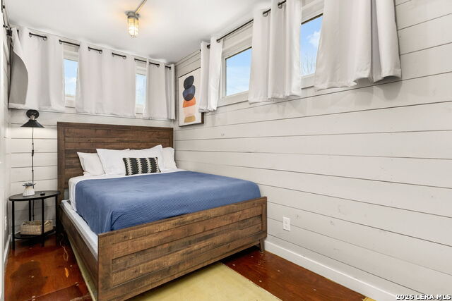 Image 16 of 39 For 9035 Fm 725  