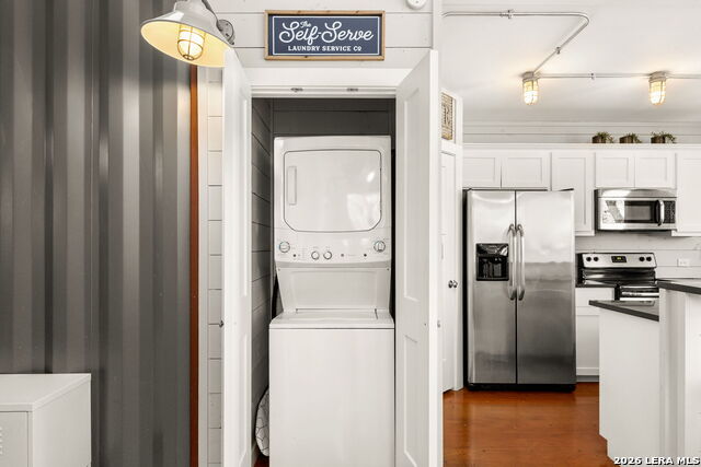 Image 18 of 39 For 9035 Fm 725  