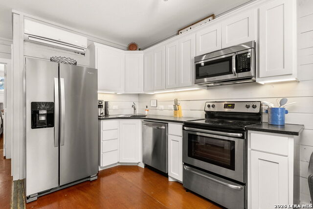 Image 25 of 39 For 9035 Fm 725  