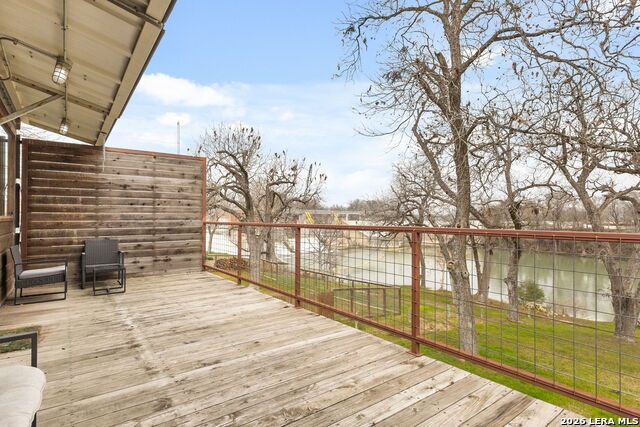 Image 33 of 39 For 9035 Fm 725  