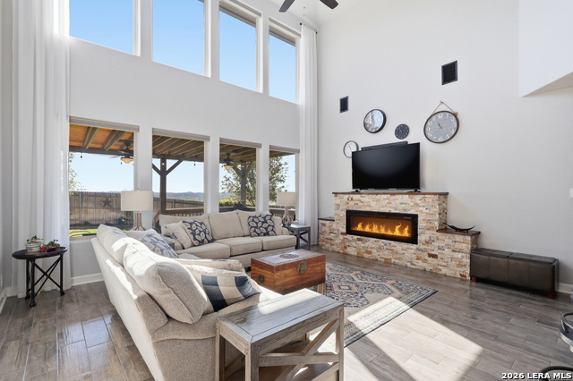 Image 14 of 38 For 27838 Spanish Peaks