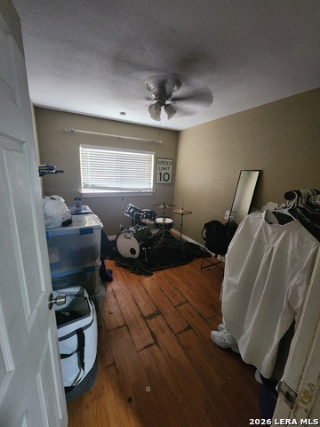 Image 12 of 14 For 9802 Trendwood