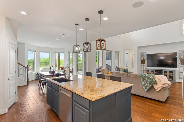 Image 11 of 63 For 8039 Cibolo Vly