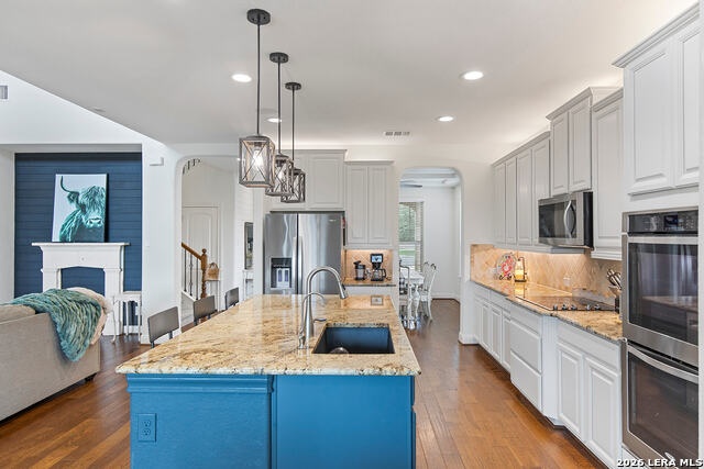 Image 12 of 63 For 8039 Cibolo Vly