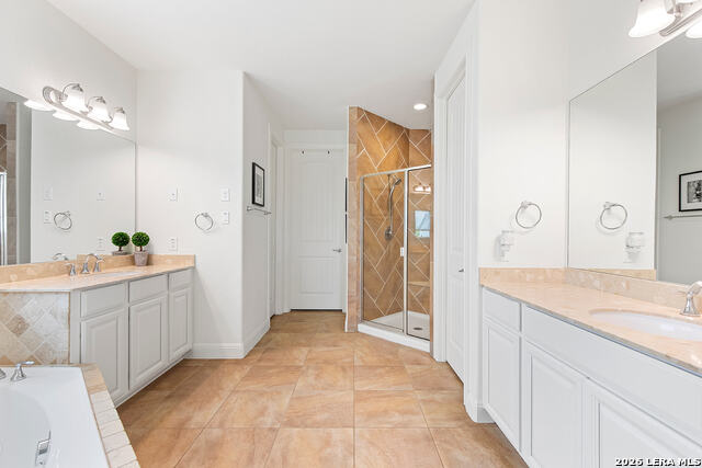 Image 25 of 63 For 8039 Cibolo Vly