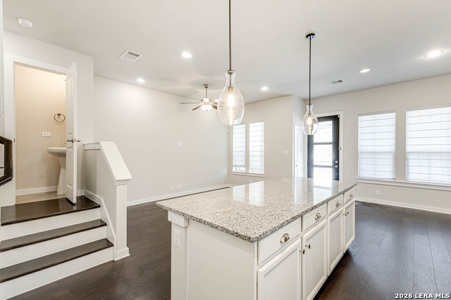 Image 12 of 31 For 211 Courtland E