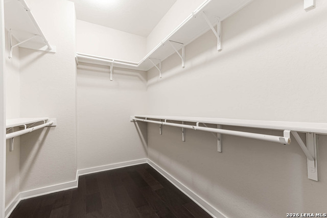 Image 21 of 31 For 211 Courtland E