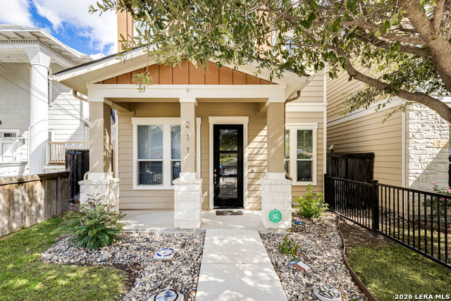 Image 31 of 31 For 211 Courtland E