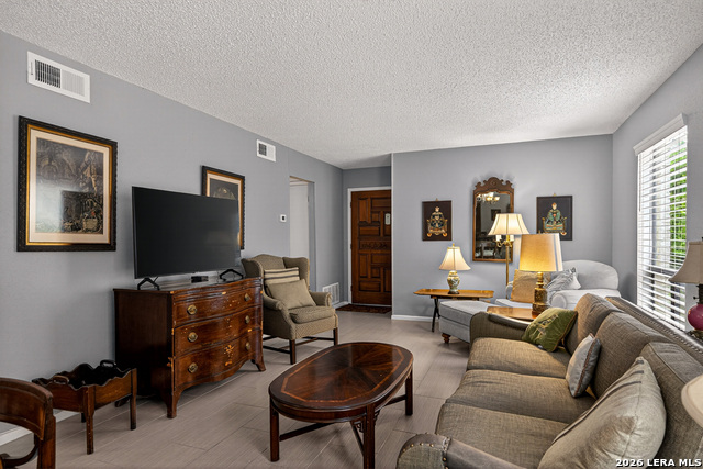 Image 7 of 27 For 3437 Turtle Village St  91