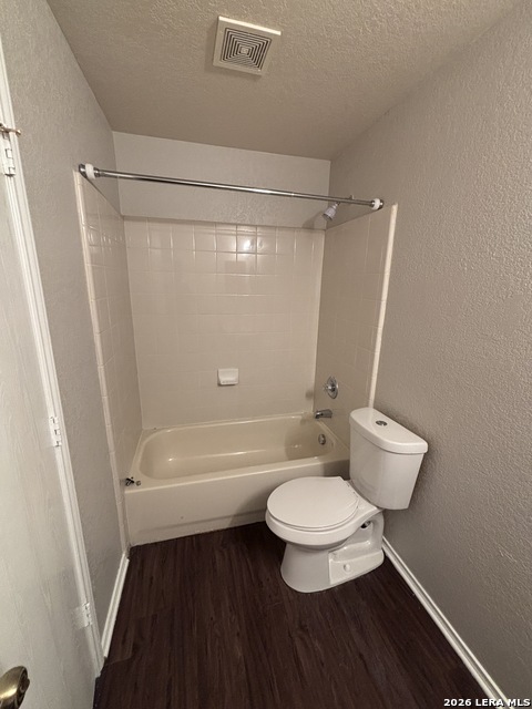 Image 23 of 30 For 1423 Barker Bay