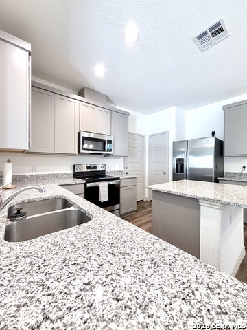 Image 10 of 46 For 2045 Silver Oaks