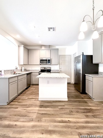 Image 12 of 46 For 2045 Silver Oaks