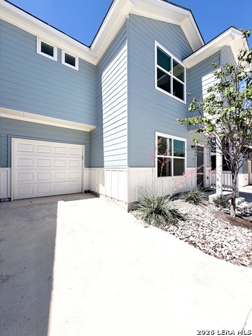 Image 3 of 46 For 2045 Silver Oaks