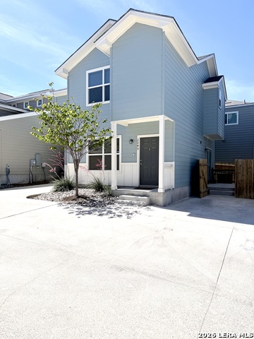 Image 4 of 46 For 2045 Silver Oaks