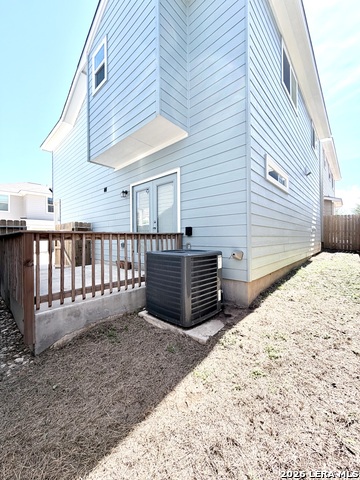 Image 44 of 46 For 2045 Silver Oaks