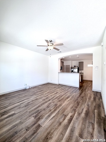 Image 7 of 46 For 2045 Silver Oaks