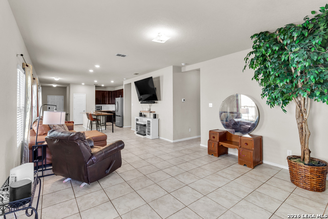 Image 10 of 25 For 5919 Poolside Park