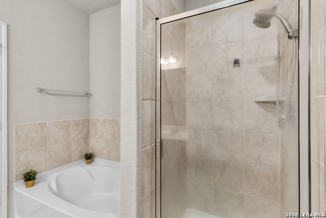 Image 22 of 25 For 5919 Poolside Park