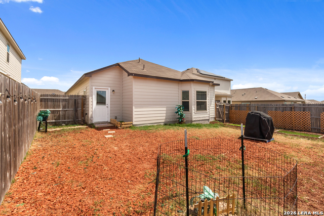 Image 24 of 25 For 5919 Poolside Park