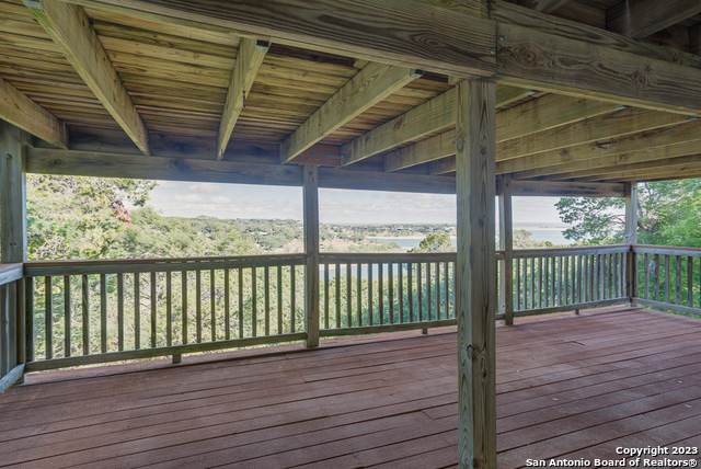 Image 23 of 27 For 1254 Village Shore Dr