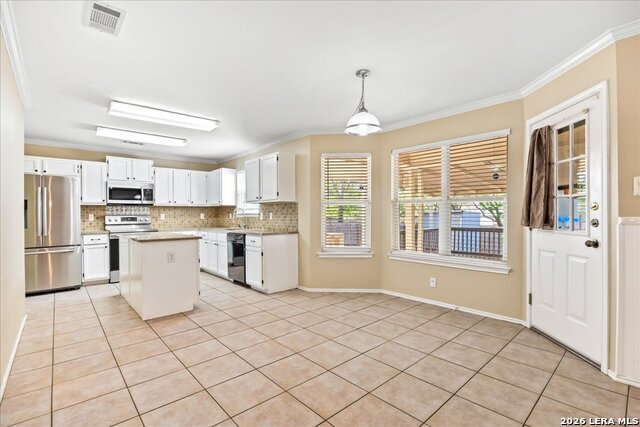 Image 11 of 33 For 10614 Lynx Range