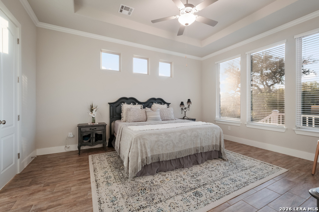 Image 19 of 46 For 12307 Upton Park