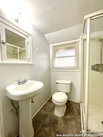 Image 12 of 13 For 810 Magnolia W 3