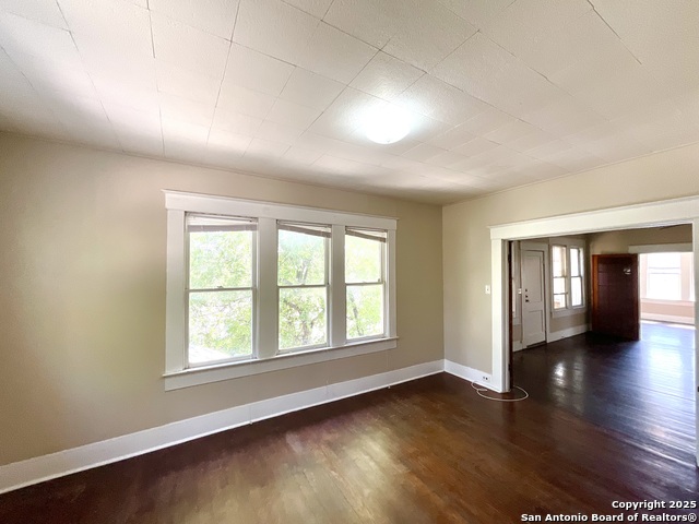 Image 10 of 24 For 810 Magnolia W 2