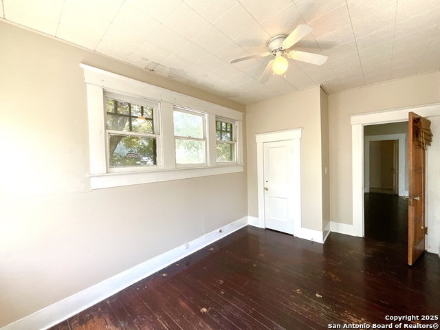 Image 17 of 24 For 810 Magnolia W 2