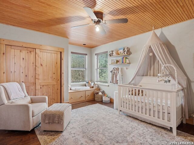 Image 21 of 37 For 968 Queens Dr.