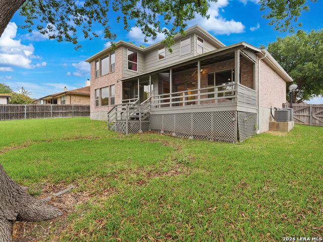 Image 30 of 37 For 968 Queens Dr.